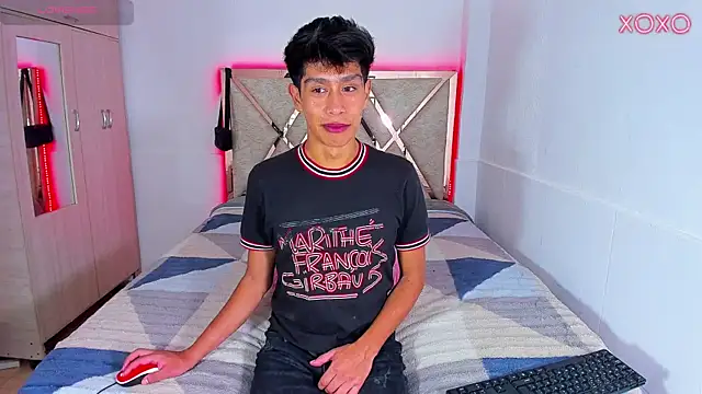 Jacovo2002 online show from 10.15.25