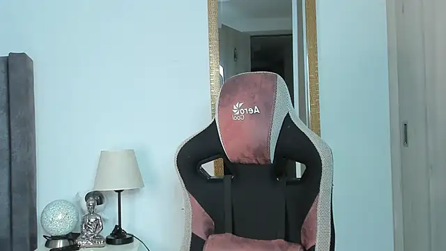 Snapshot of Ken_mailik1 chatting on 11.07.25 Ken mailik1 online show from 11.07.25