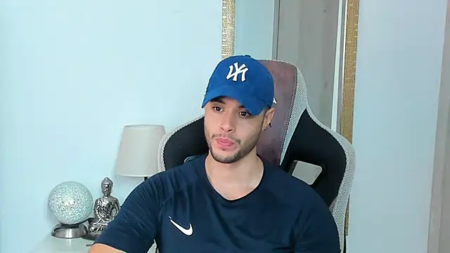 Snapshot of Ken_mailik1 chatting on 01.10.26 Ken mailik1 online show from 01.10.26