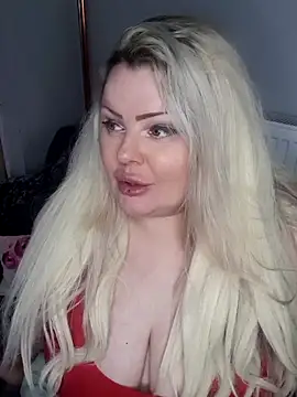 Snapshot of Sultress6969 chatting on 12.15.25 Sultress6969 online show from 12.15.25