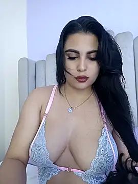 shainadavis online show from 10.27.25