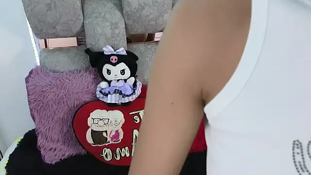 alix kitty online show from 04.20.26