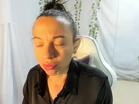 Perla Jonhson Rs online show from 10.10.25