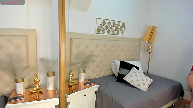 Snapshot of mary_joseph chatting on 10.13.25 mary joseph online show from 10.13.25