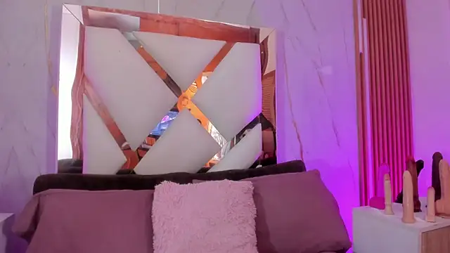 little  Chloee  online show from 03.16.26