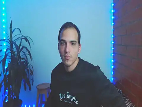 Maax3023 online show from 11.02.25