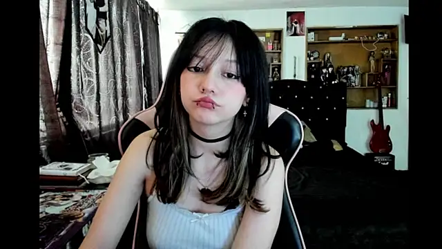 Maki Zein  online show from 02.10.26