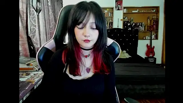 Maki Zein  online show from 03.18.26