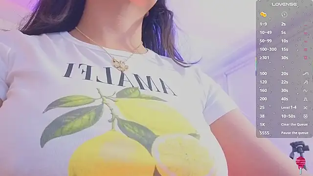 Snapshot of MARIANA_TAY1 chatting on 06.15.26 MARIANA TAY1 online show from 06.15.26