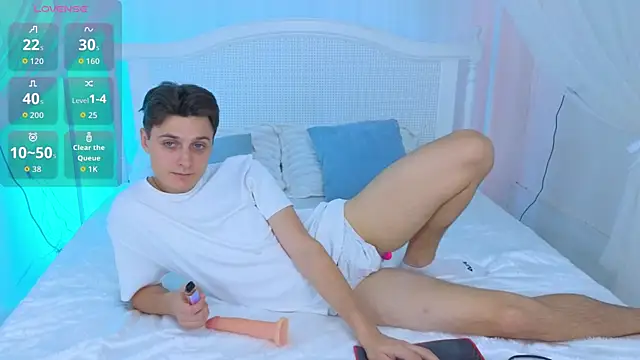 Snapshot of GGimperator_ chatting on 11.07.25 GGimperator online show from 11.07.25