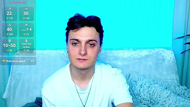 Snapshot of GGimperator_ chatting on 12.13.25 GGimperator online show from 12.13.25