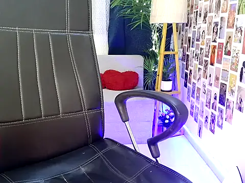 your Tanu 02 online show from 10.26.25