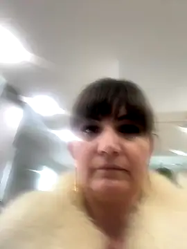 Butterfly8385 online show from 10.14.25