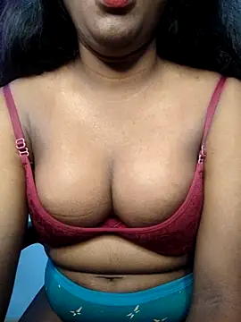 Snapshot of Lovely_Payal chatting on 10.21.25 Lovely Payal online show from 10.21.25