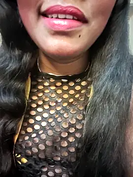 Snapshot of Lovely_Payal chatting on 11.13.25 Lovely Payal online show from 11.13.25