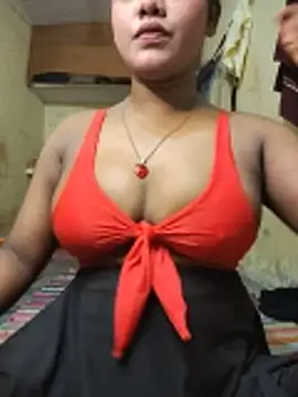 Snapshot of Lovely_Payal chatting on 05.18.26 Lovely Payal online show from 05.18.26