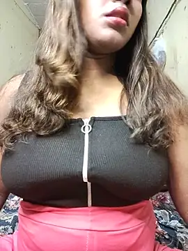 Snapshot of Lovely_Payal chatting on 06.14.26 Lovely Payal online show from 06.14.26