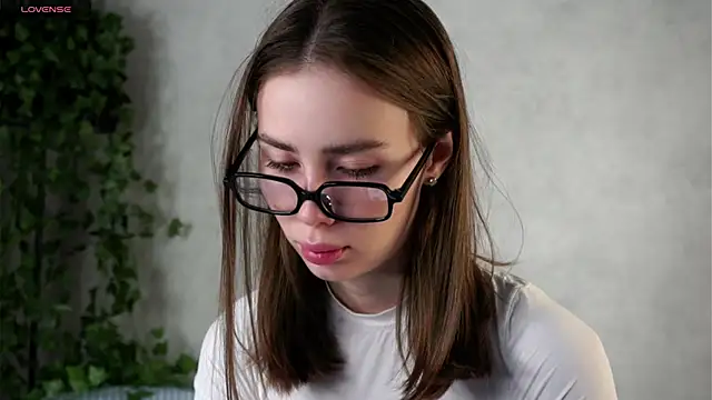MonetLeitman online show from 04.26.26