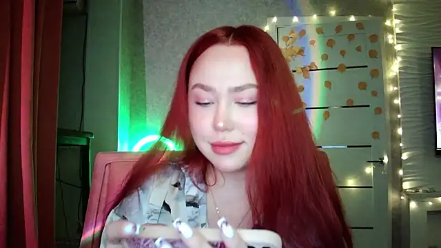 LolaMint  online show from 10.24.25