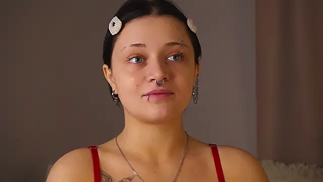 TraciBasco online show from 04.22.26