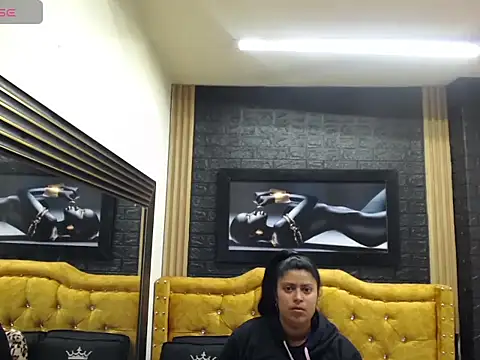 Snapshot of valeri_wet chatting on 11.03.25 valeri wet online show from 11.03.25