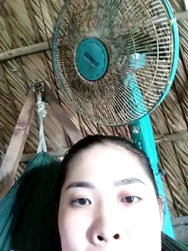 Snapshot of Cherry_pusy99 chatting on 12.14.25 Cherry pusy99 online show from 12.14.25