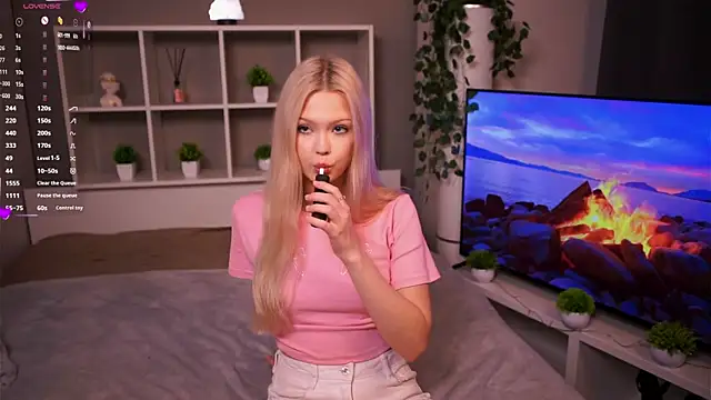 KaryTasch online show from 11.02.25