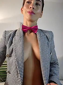 Alice Barry online show from 01.07.26