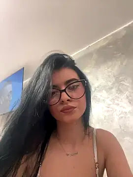 Snapshot of MissHerra2 chatting on 11.07.25 MissHerra2 online show from 11.07.25