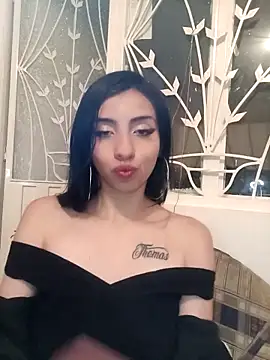 Snapshot of Miha_sophia chatting on 11.02.25 Miha sophia online show from 11.02.25