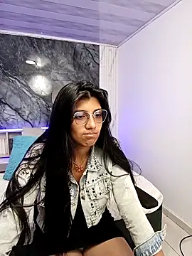 Briseida-White online show from 10.20.25