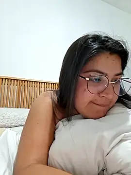 Snapshot of morenalatinaa chatting on 02.27.26 morenalatinaa online show from 02.27.26