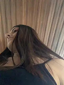 Snapshot of ElectraPink_ chatting on 11.27.25 ElectraPink online show from 11.27.25