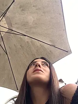 Snapshot of ElectraPink_ chatting on 12.01.25 ElectraPink online show from 12.01.25