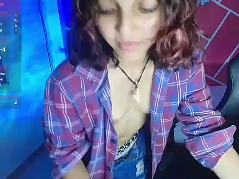 Snapshot of sweety_dreambaby chatting on 10.22.25 sweety dreambaby online show from 10.22.25