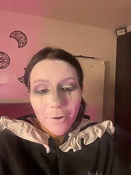 HollyPeach online show from 06.25.26