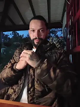 Snapshot of AlukardBig chatting on 04.07.26 AlukardBig online show from 04.07.26