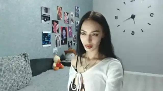 Snapshot of Daphne_Darkthorn chatting on 10.20.25 Daphne Darkthorn online show from 10.20.25