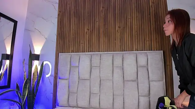 Sassha ferrer online show from 03.04.26