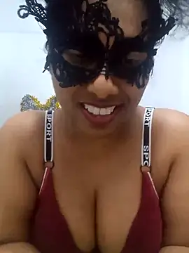 Expose Queen online show from 07.09.26
