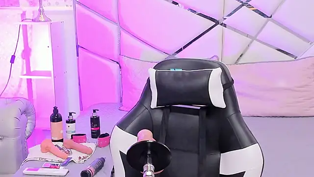 GabbiePrice online show from 06.14.26