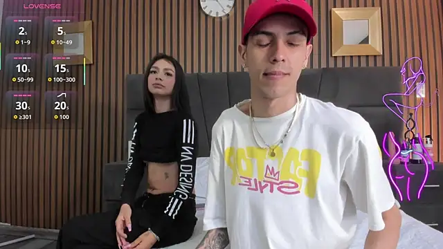 DerryAndIzzy online show from 11.20.25