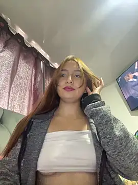 Snapshot of Leah_moon1 chatting on 03.03.26 Leah moon1 online show from 03.03.26