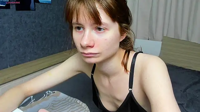 Snapshot of EvelynJin_ chatting on 10.19.25 EvelynJin  online show from 10.19.25