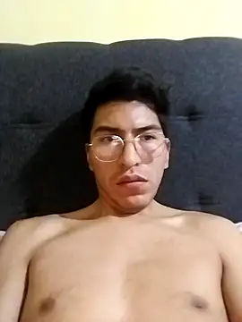 Rizz Latino online show from 11.12.25