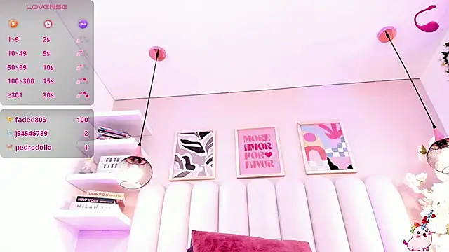 Snapshot of Isabella__gonzalez_ chatting on 11.19.25 Isabella gonzalez online show from 11.19.25