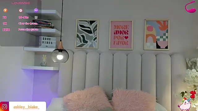 Snapshot of Isabella__gonzalez_ chatting on 12.02.25 Isabella gonzalez online show from 12.02.25