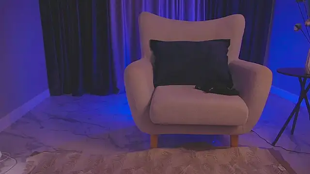  infinitespring  online show from 12.04.24