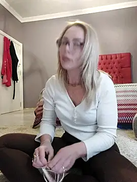 ElenabonyX online show from 02.20.26