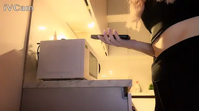 Snapshot of Biryanna chatting on 03.08.26 Biryanna online show from 03.08.26